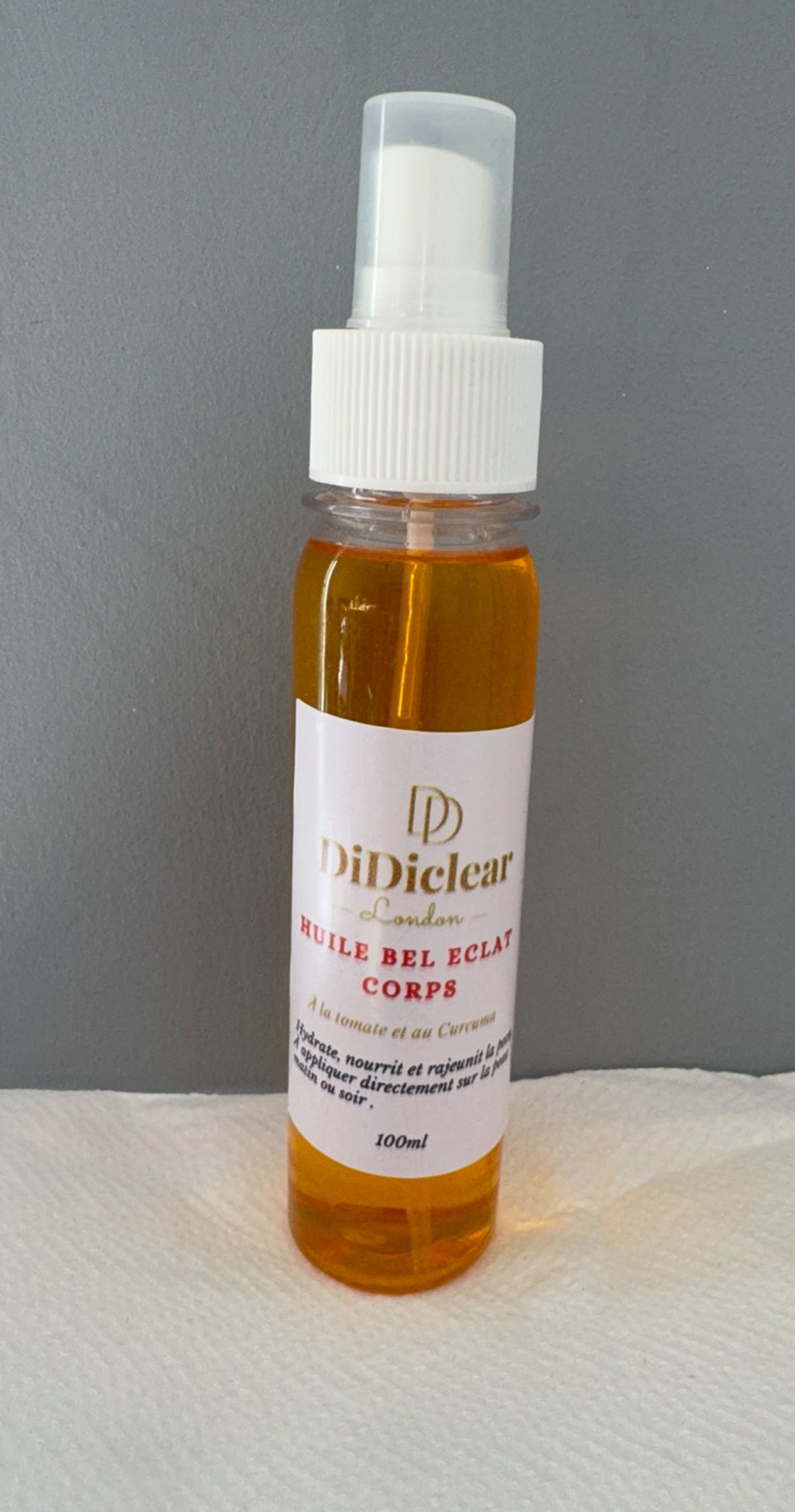 Huile corporelle hydratante. Moisturizing body OiL